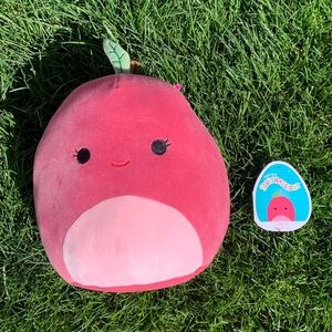 squishmallow - 7” cherry